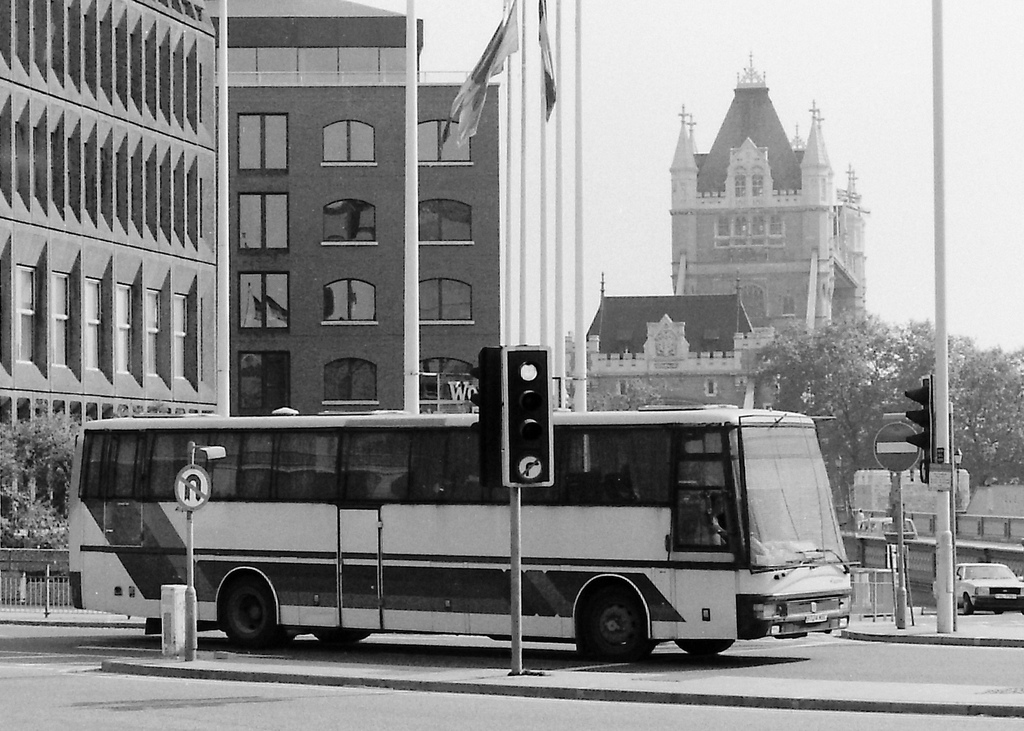 Wapping Dispute - Armoured bus at Tower Hill