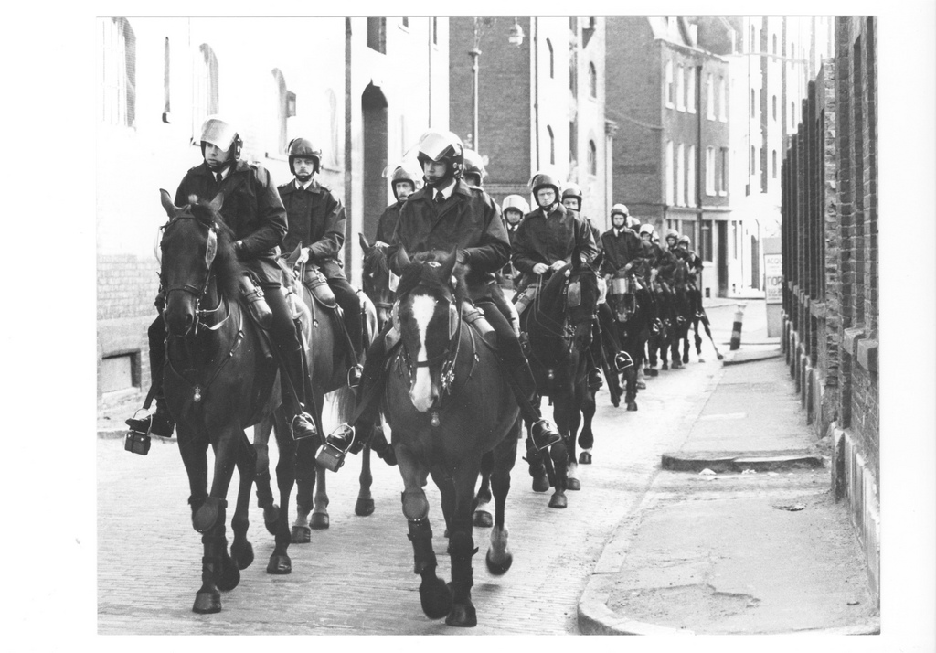 Wapping Dispute - Mounted Police in Wapping 1986